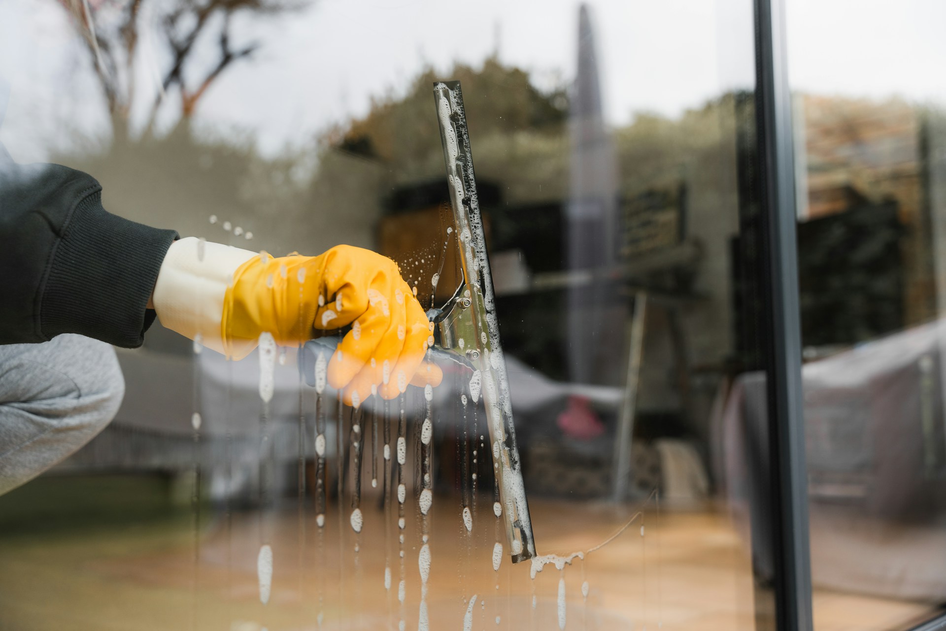 Home 24 window cleaning